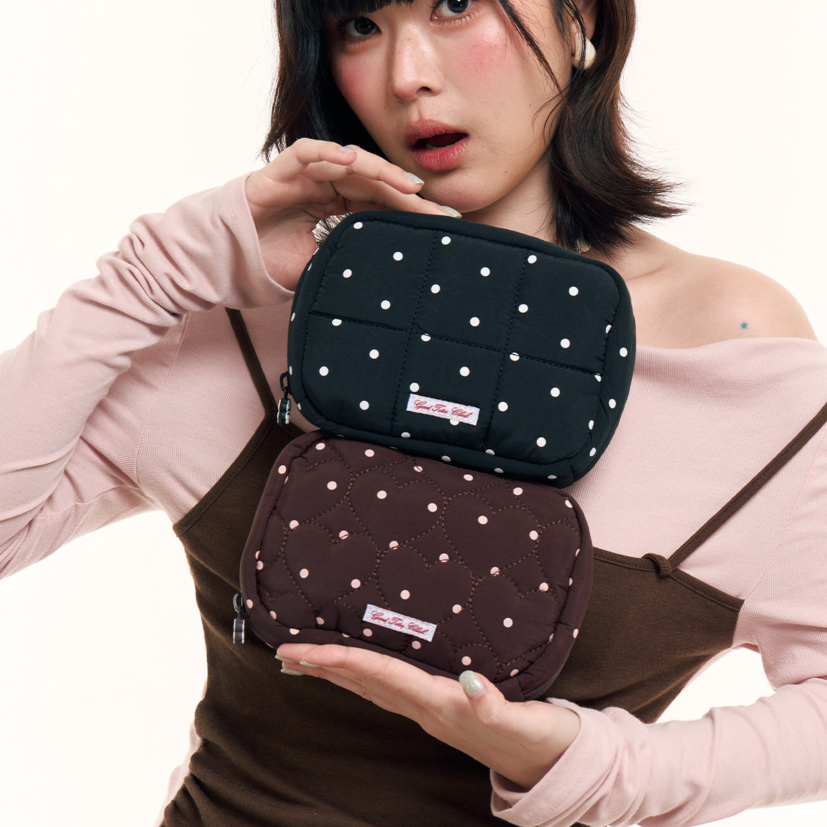 Regular Bread Puffer Pouch (Black Polka Dot)