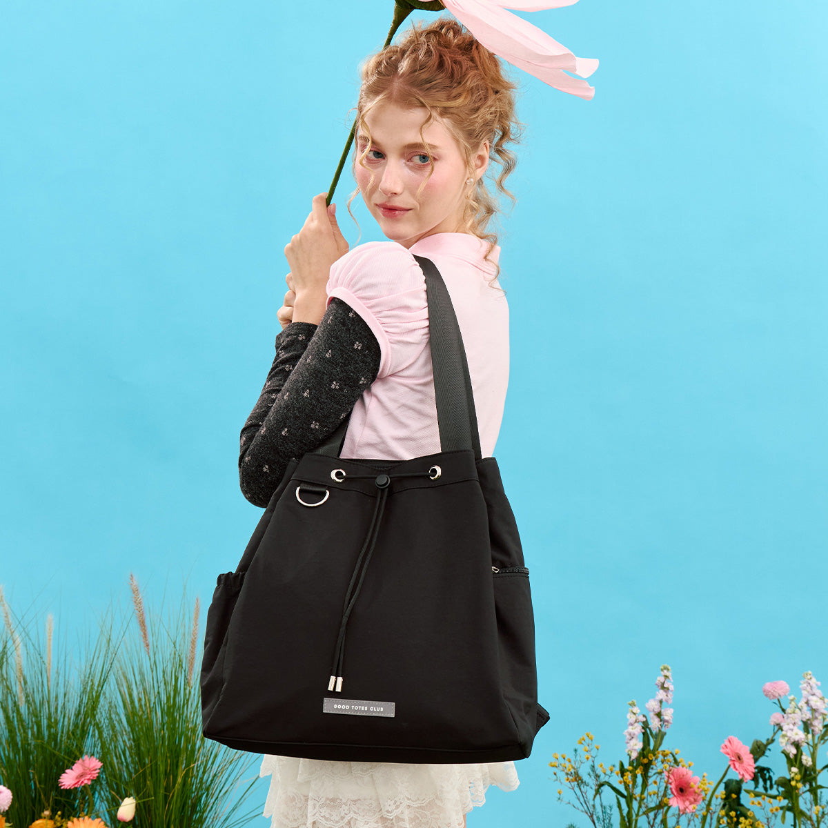 Wander Tote Pack  - Medium (Black)