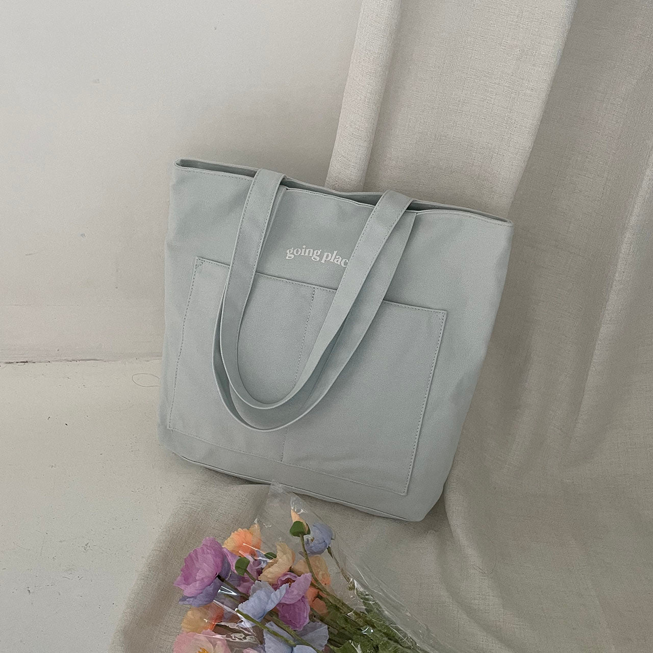 Going Places Tote (Cloud Blue)