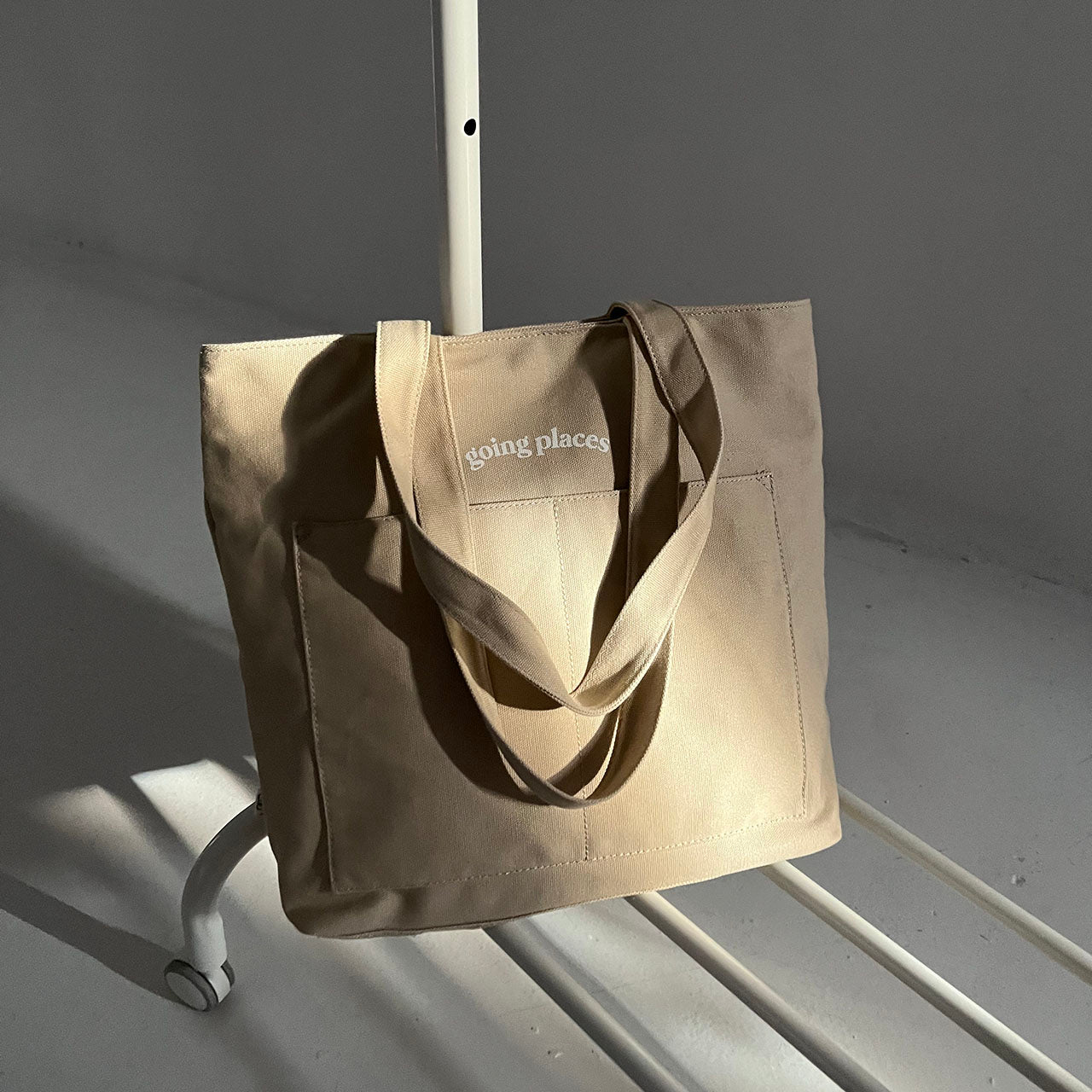 Going Places Tote (Oat)